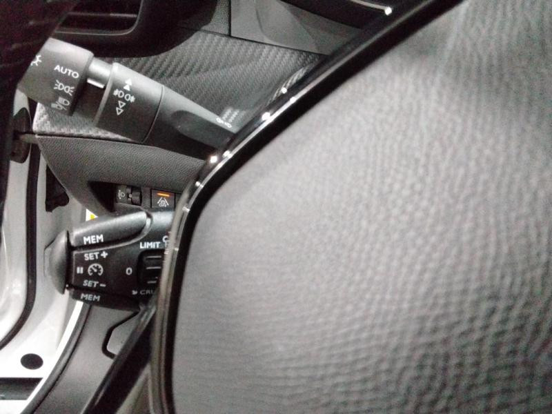 Occasion PEUGEOT 2008 1.2 PureTech 130ch S&S Roadtrip 2021 Blanc Nacré (N) 15490 € à Lesménils