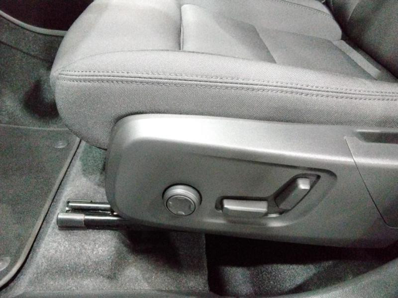 Occasion VOLVO XC40 T4 Recharge 129 + 82ch Business DCT 7 2021 Bleu Denim 27990 € à Lesménils
