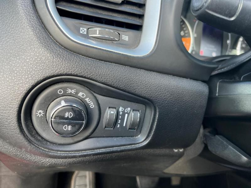 Used JEEP Renegade 1.3 GSE T4 150ch Quicksilver Winter Edition BVR6 MY20 2020 Colorado Red € 16490 in Lesménils