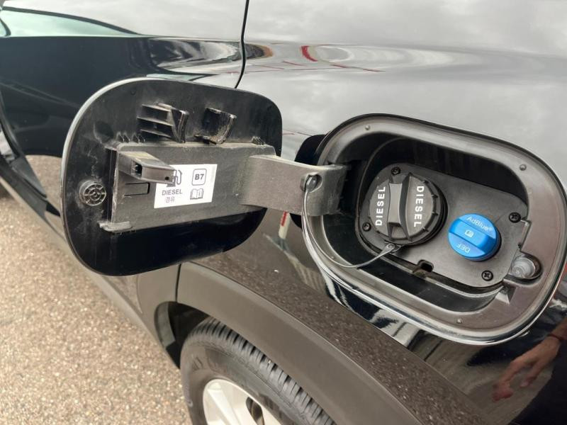 Used HYUNDAI Tucson 1.6 CRDI 136ch Creative DCT-7 Euro6d-Evap 2019 Blanc € 16990 in Lesménils