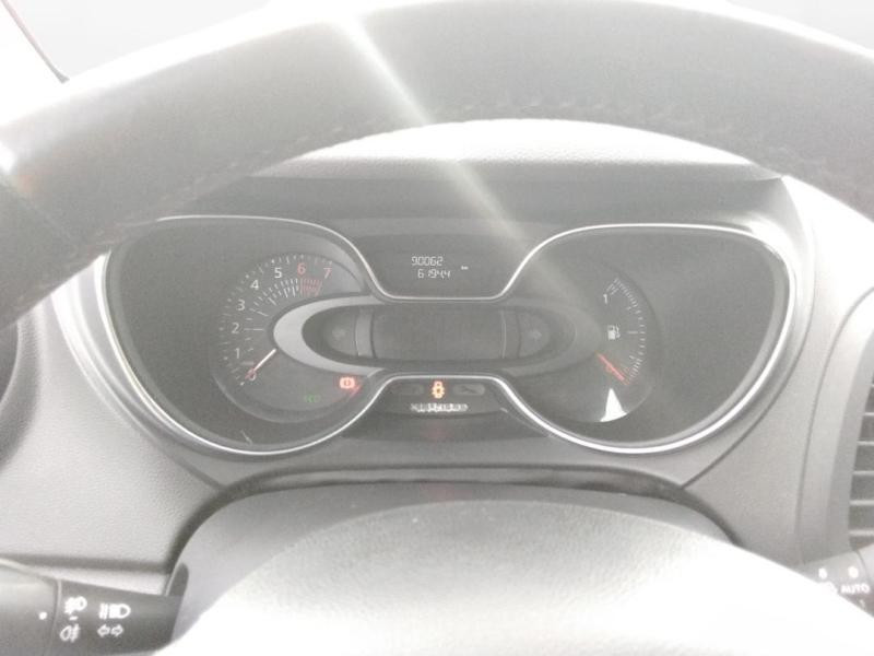 Used RENAULT Captur 0.9 TCe 90ch energy Intens 2017 Gris Cassiopée € 10689 in Lesménils
