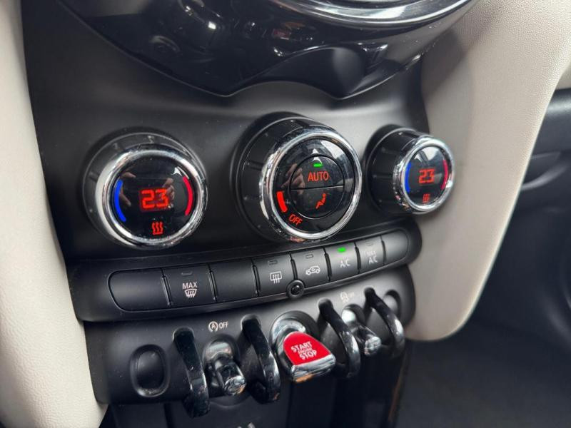 Occasion MINI Mini 5 Portes One 102ch 112g 2017 Midnight Black 10990 € à Lesménils