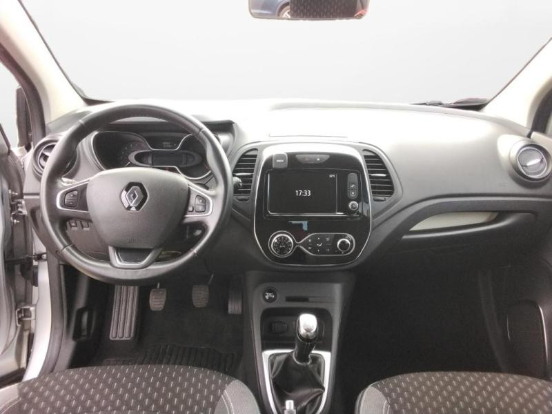 Used RENAULT Captur 0.9 TCe 90ch energy Intens 2017 Gris Cassiopée € 10689 in Lesménils