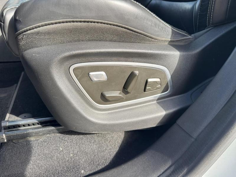 Used RENAULT Scenic 1.6 dCi 160ch energy Initiale Paris EDC 2017 Blanc € 17490 in Lesménils