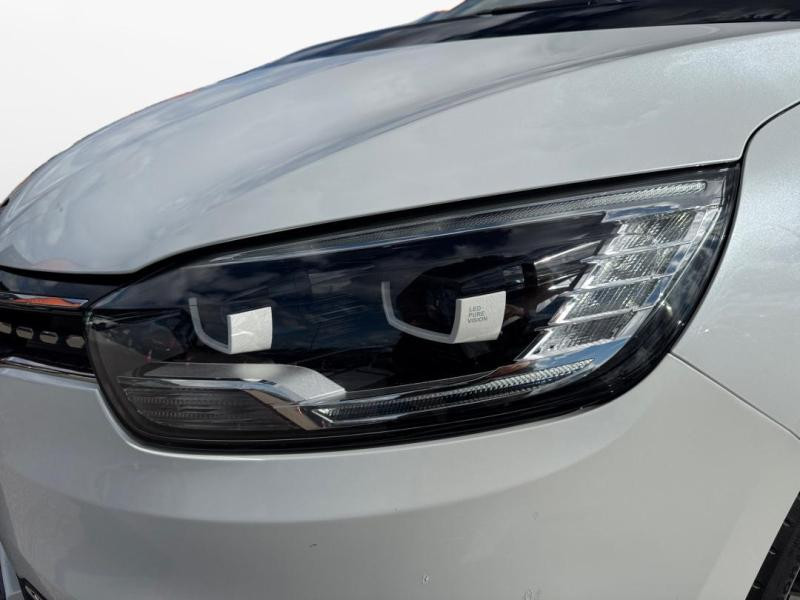 Used RENAULT Scenic 1.6 dCi 160ch energy Initiale Paris EDC 2017 Blanc € 17490 in Lesménils