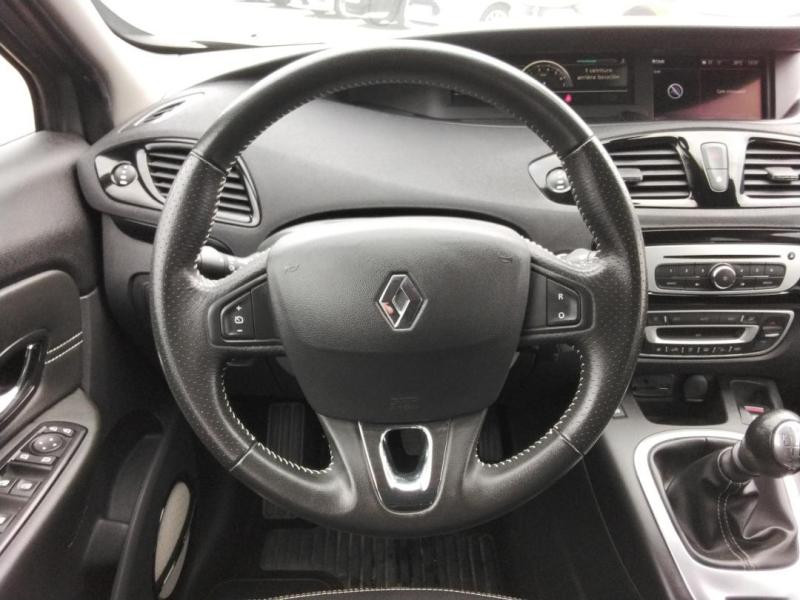 Used RENAULT Scenic 1.2 TCe 130ch energy Bose Euro6 2015 2016 Blanc € 9990 in Lesménils