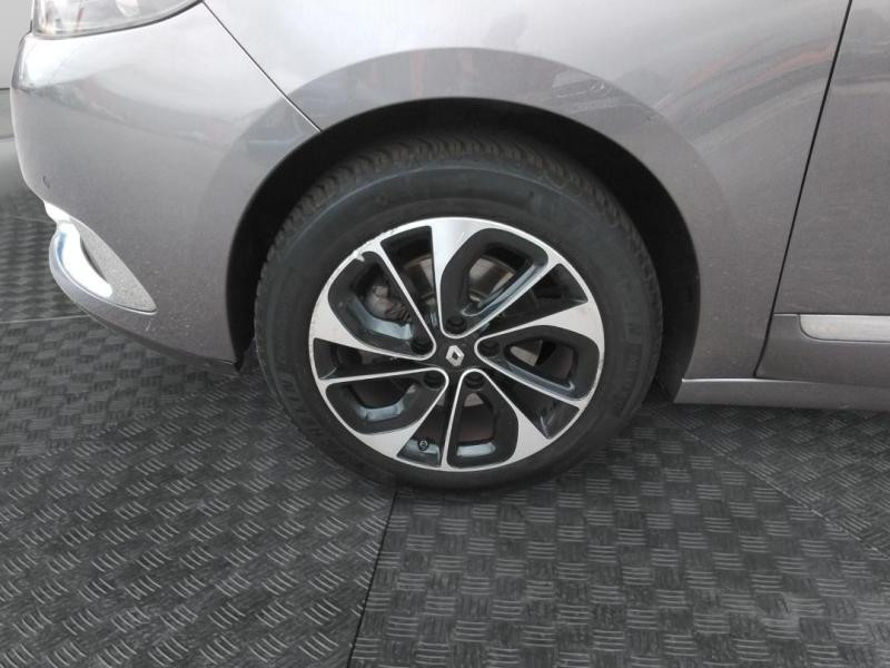 Used RENAULT Scenic 1.2 TCe 130ch energy Bose Euro6 2015 2016 Blanc € 9990 in Lesménils