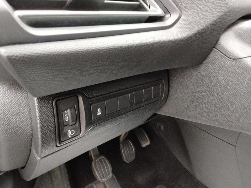 Occasion PEUGEOT 308 1.6 HDi FAP 92ch Active 5p 2014 Gris 9490 € à Lesménils