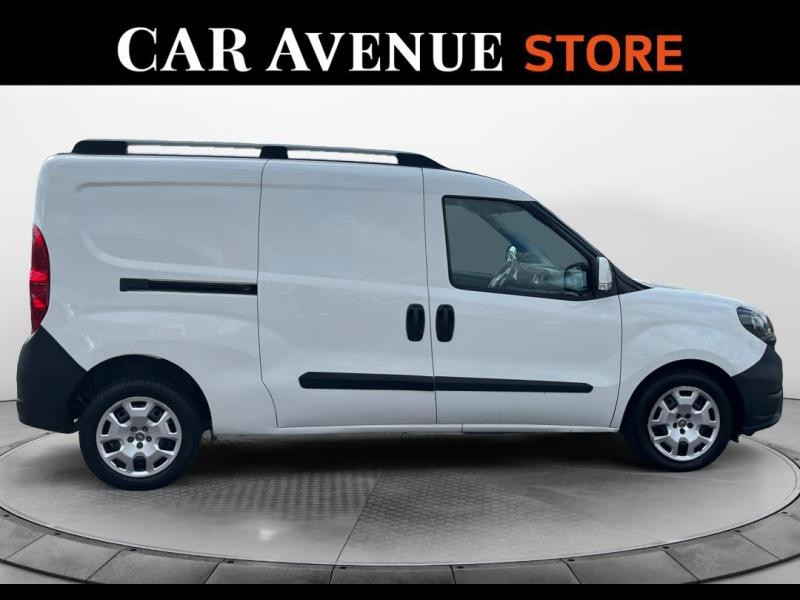 Occasion FIAT Doblo Cargo 1.6 Multijet 105ch 705kg Business 2022 Blanc 15199 € à Lesménils