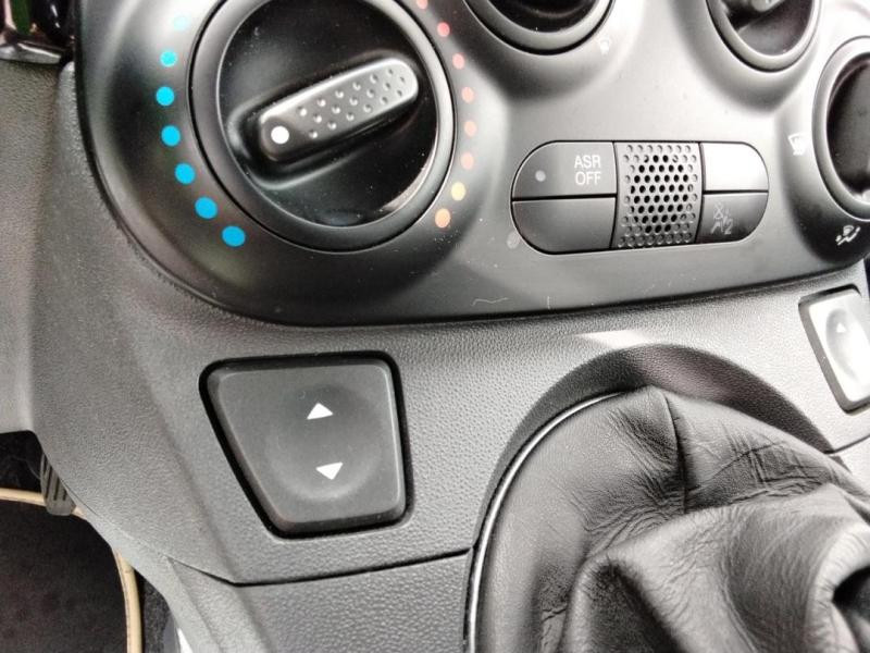 Occasion FIAT 500 1.2 8v 69ch Lounge 2015 Coloris Métal Crossover Black 8490 € à Lesménils