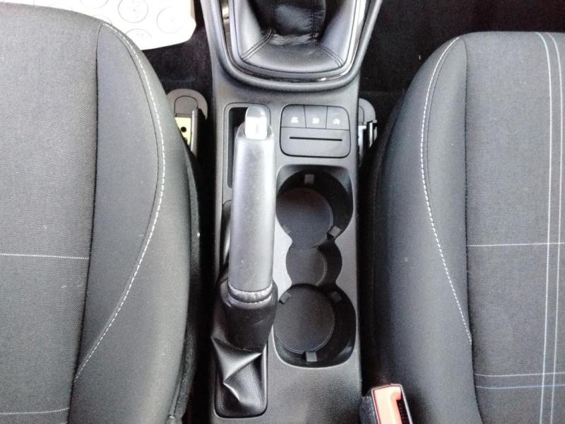 Used FORD Fiesta 1.0 EcoBoost 100ch Stop&Start Cool & Connect 5p Euro6.2 2020 Blanc € 10990 in Lesménils
