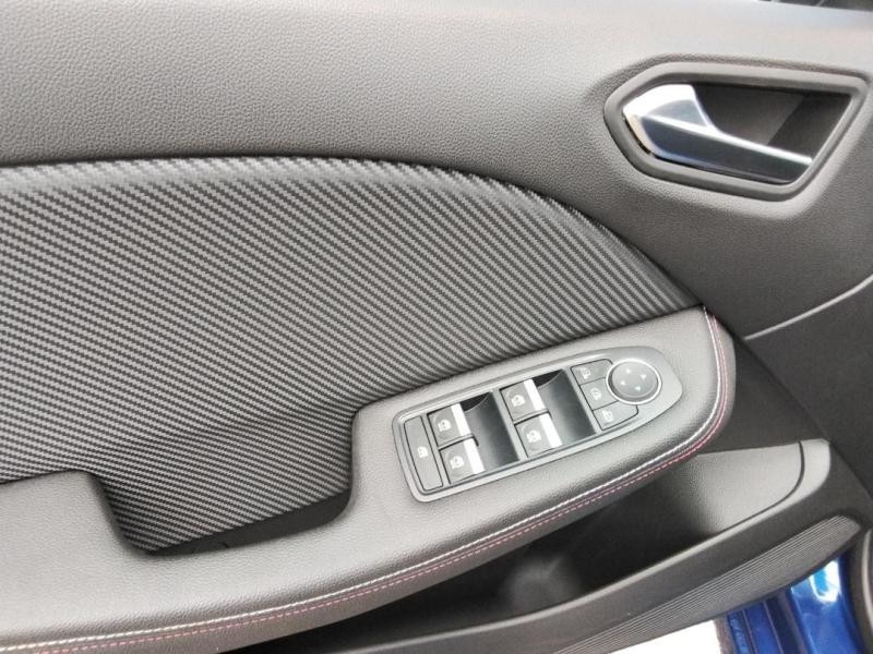Occasion RENAULT Clio 1.3 TCe 130ch FAP RS Line EDC 2019 Bleu Iron 17249 € à Lesménils