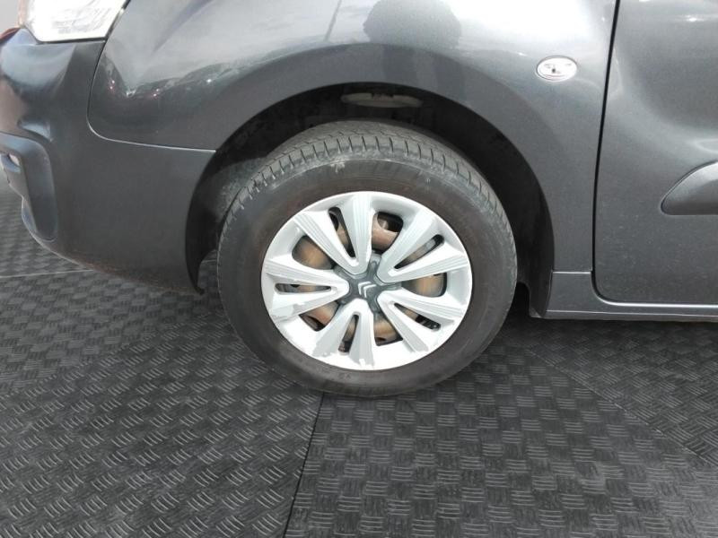 Occasion CITROEN Berlingo PureTech 110ch Feel S&S 2017 Gris Shark 11790 € à Lesménils