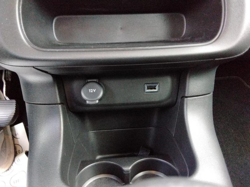 Used CITROEN C3 PureTech 82ch Graphic S&S E6.d 2019 Blanc Banquise - Noir Onyx € 8990 in Lesménils