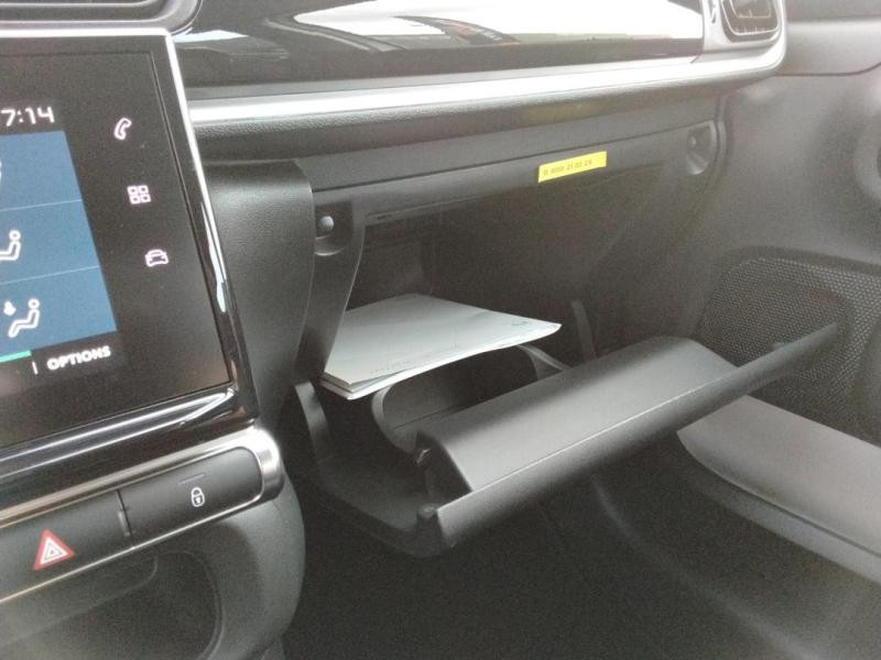 Used CITROEN C3 PureTech 82ch Graphic S&S E6.d 2019 Blanc Banquise - Noir Onyx € 8990 in Lesménils