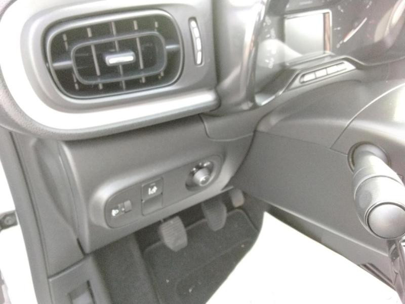 Used CITROEN C3 PureTech 82ch Graphic S&S E6.d 2019 Blanc Banquise - Noir Onyx € 8990 in Lesménils