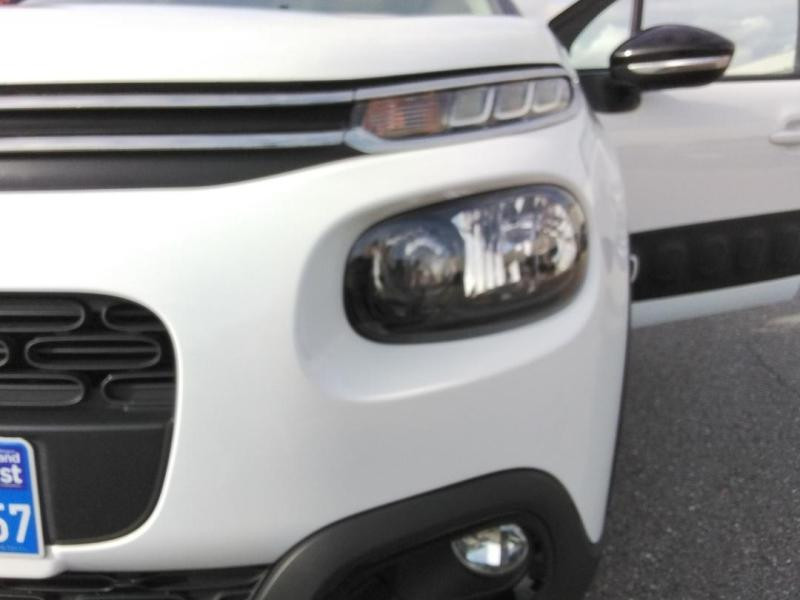 Used CITROEN C3 PureTech 82ch Graphic S&S E6.d 2019 Blanc Banquise - Noir Onyx € 8990 in Lesménils