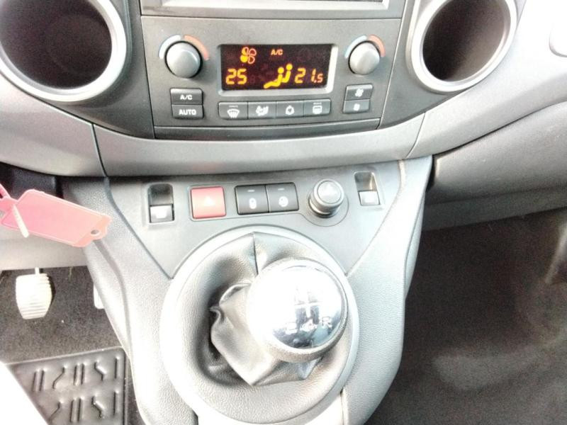 Occasion CITROEN Berlingo PureTech 110ch Feel S&S 2017 Gris Shark 11790 € à Lesménils
