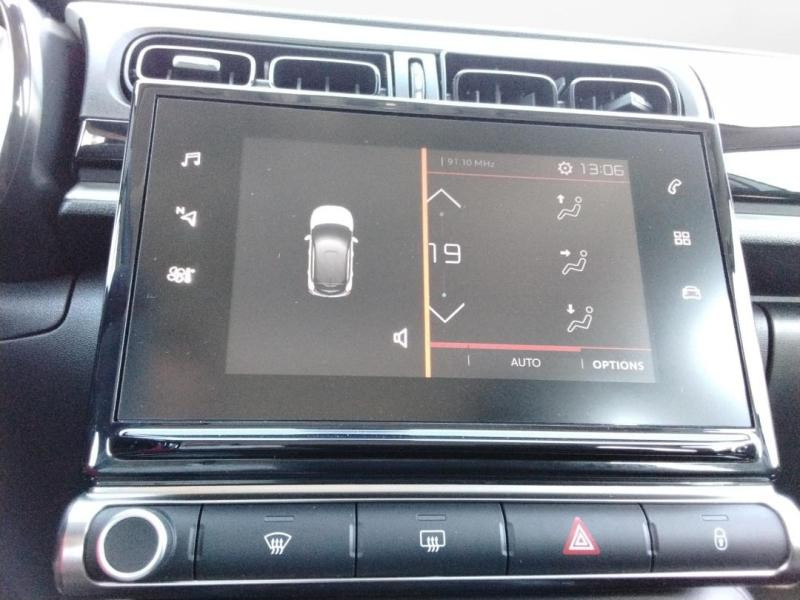 Used CITROEN C3 PureTech 110ch Graphic S&S E6.d 6cv 2020 Gris Acier - Noir Onyx € 10290 in Lesménils