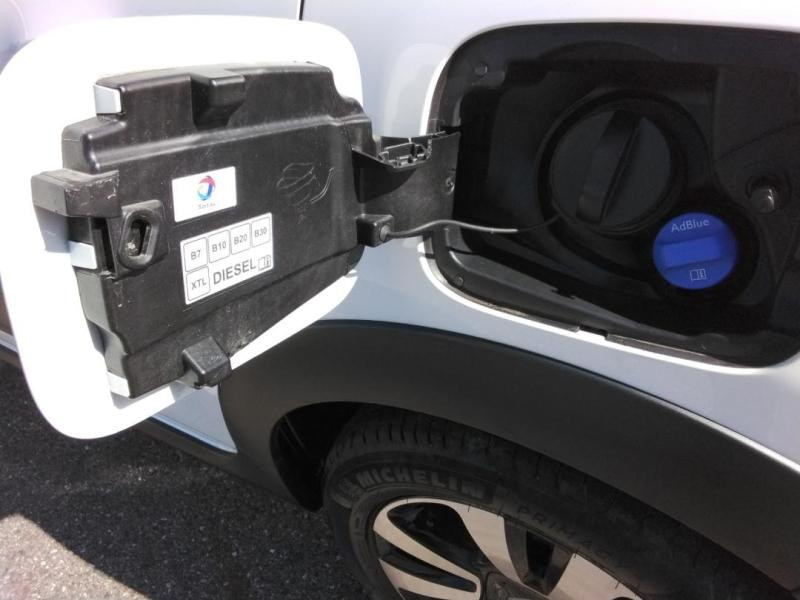Occasion CITROEN C3 1.5 BlueHDi 100ch S&S Shine E6.d 2021 Blanc Banquise (O) - Noir Onyx 13490 € à Lesménils