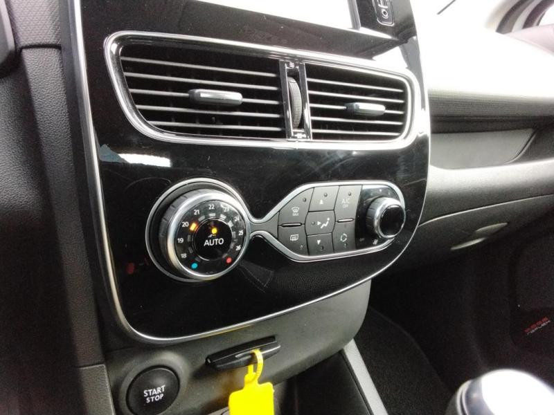 Occasion RENAULT Clio 1.5 dCi 90ch energy Business 5p Euro6c 2018 Blanc 10989 € à Lesménils