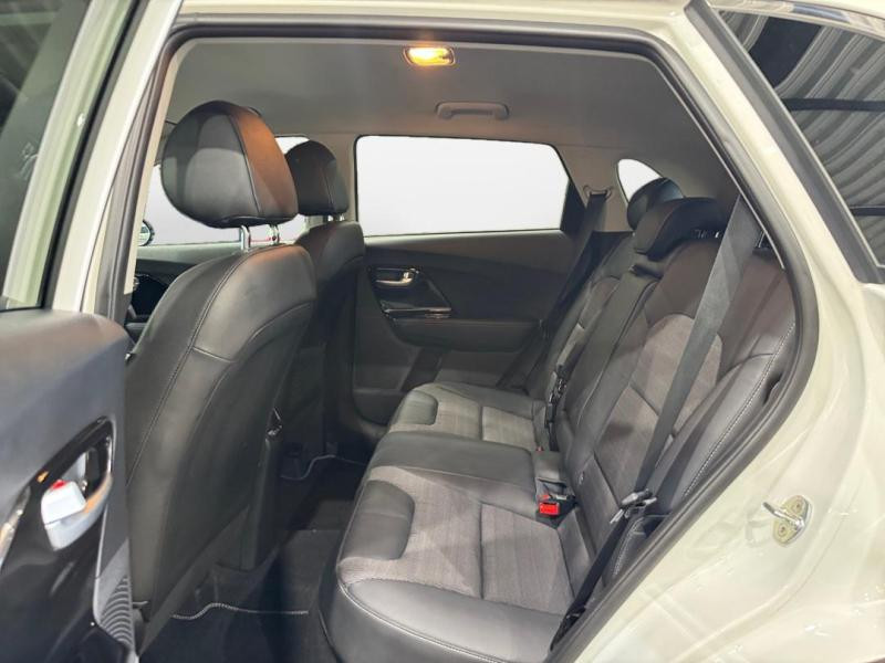 Occasion KIA Niro 1.6 GDi 105ch ISG + Plug-In 60.5ch Design DCT6 2017 Blanc Celeste 15290 € à Lesménils