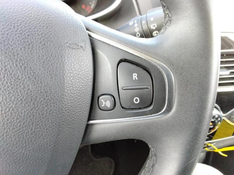 Occasion RENAULT Clio 1.5 dCi 90ch energy Business 5p Euro6c 2018 Blanc 10989 € à Lesménils