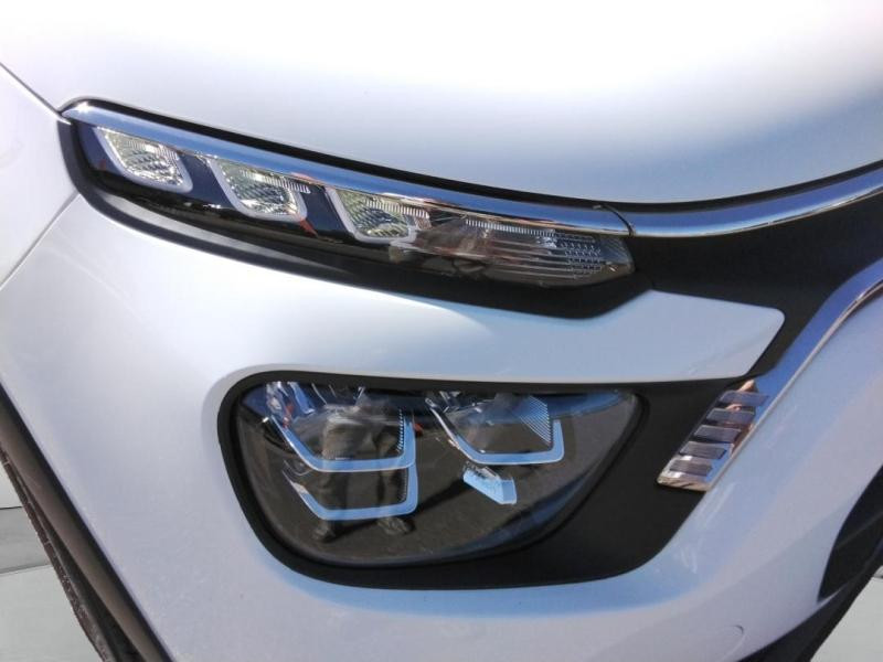 Occasion CITROEN C3 1.5 BlueHDi 100ch S&S Shine E6.d 2021 Blanc Banquise (O) - Noir Onyx 13490 € à Lesménils