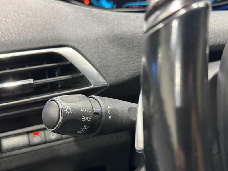 Occasion PEUGEOT 3008 HYBRID 225ch GT Pack e-EAT8 2021 Noir 18990 € à Lesménils