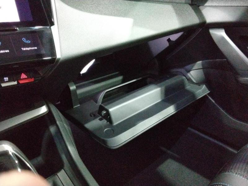 Used PEUGEOT 308 1.2 PureTech 130ch S&S Allure Pack 2023 Blanc Okénite (M) € 18990 in Lesménils