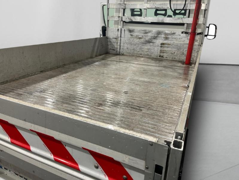 Used PEUGEOT Boxer CCb 435 L4 2.2 HDi 130 Confort SR 2015 Blanc Banquise € 15990 in Lesménils