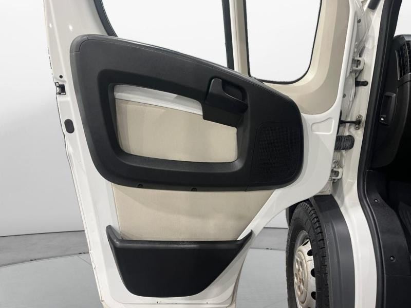 Used PEUGEOT Boxer CCb 435 L4 2.2 HDi 130 Confort SR 2015 Blanc Banquise € 15990 in Lesménils
