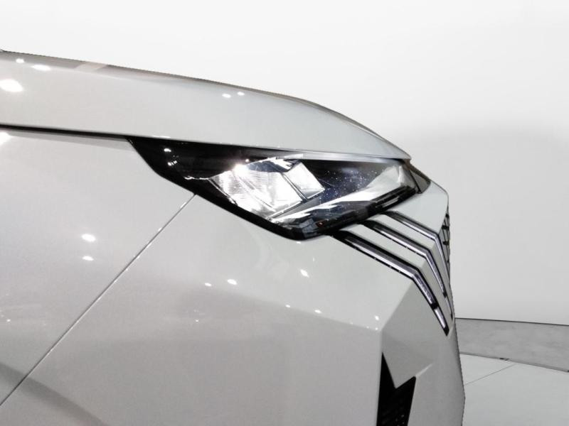 Used PEUGEOT 3008 1.2 Hybrid 136ch Allure e-DCS6 2024 Blanc Okénite (M) € 30690 in Lesménils