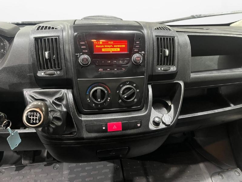 Used PEUGEOT Boxer CCb 435 L4 2.2 HDi 130 Confort SR 2015 Blanc Banquise € 15990 in Lesménils