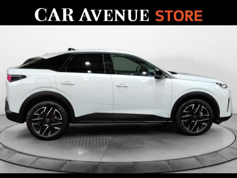Used PEUGEOT 3008 1.2 Hybrid 136ch Allure e-DCS6 2024 Blanc Okénite (M) € 30690 in Lesménils