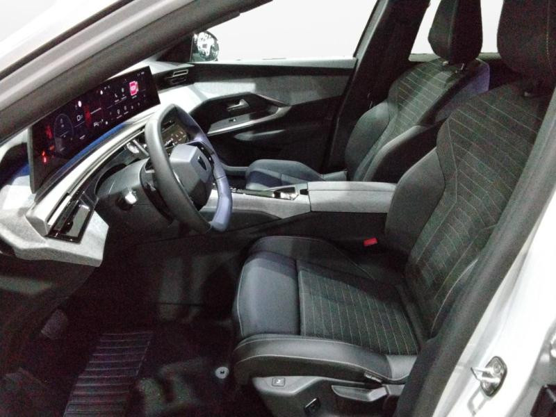 Used PEUGEOT 3008 1.2 Hybrid 136ch Allure e-DCS6 2024 Blanc Okénite (M) € 30690 in Lesménils
