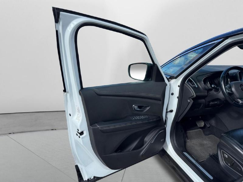 Occasion RENAULT Scenic 1.6 dCi 160ch energy Initiale Paris EDC 2017 Blanc 17290 € à Lesménils
