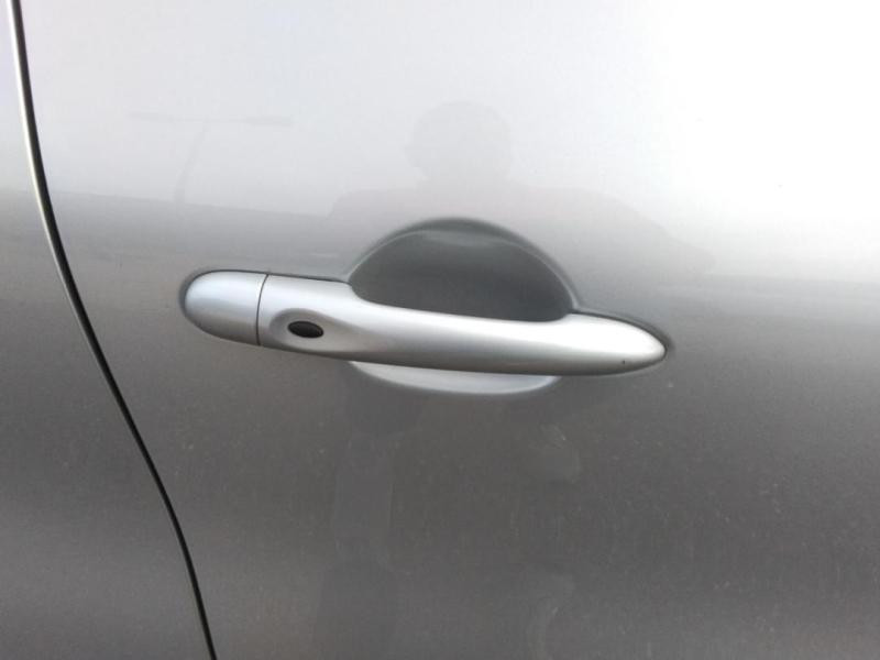 Used RENAULT Captur 0.9 TCe 90ch energy Intens 2017 Gris Cassiopée € 10590 in Lesménils