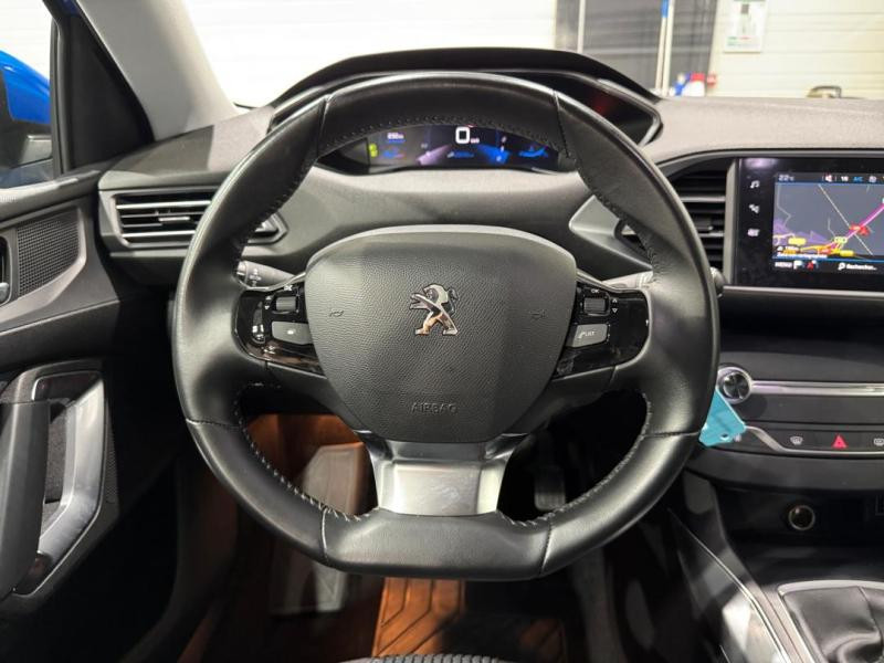 Occasion PEUGEOT 308 1.2 PureTech 130ch S&S Allure 2020 Bleu Vertigo 12340 € à Lesménils