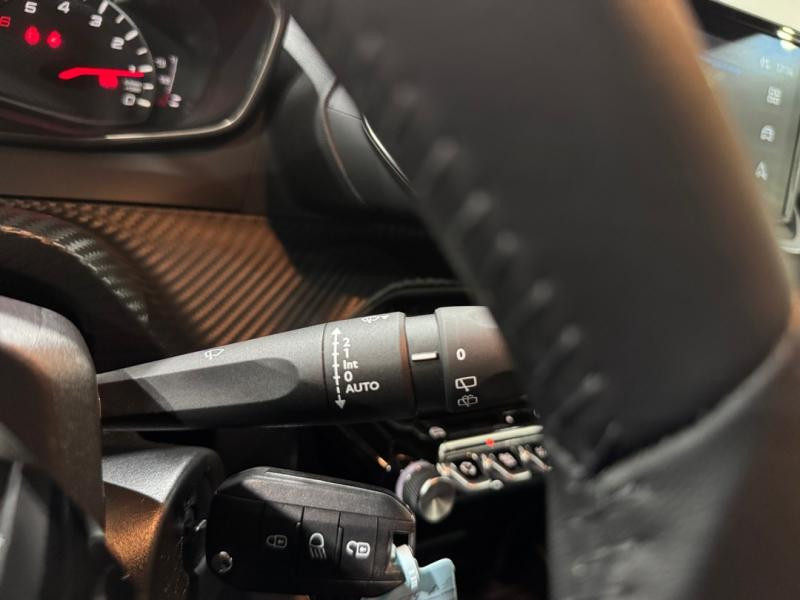 Used PEUGEOT 2008 1.2 PureTech 100ch S&S Active 2024 Blanc Okénite (M) € 16370 in Lesménils