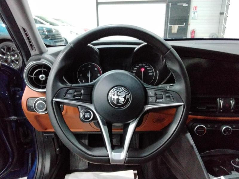Occasion ALFA ROMEO Giulia 2.2 JTD 150ch Super AT8 2017 Bleu Montecarlo 17990 € à Lesménils