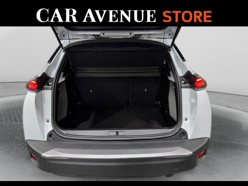 Used PEUGEOT 2008 1.2 PureTech 100ch S&S Active 2024 Blanc Okénite (M) € 16370 in Lesménils