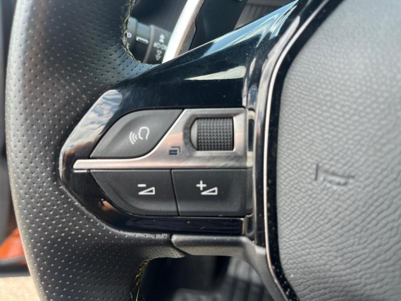 Occasion PEUGEOT 2008 1.2 PureTech 130ch S&S GT Line EAT8 7cv 2020 Orange Fusion (M) 15840 € à Lesménils