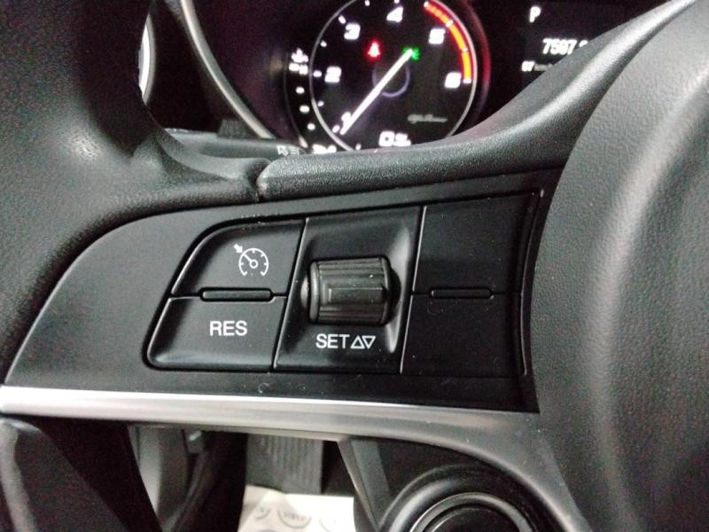 Occasion ALFA ROMEO Giulia 2.2 JTD 150ch Super AT8 2017 Bleu Montecarlo 17990 € à Lesménils