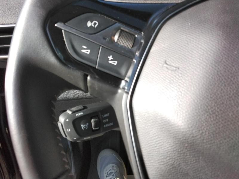 Occasion PEUGEOT 3008 1.5 BlueHDi 130ch S&S Active Pack 2023 Noir Perla Nera (M) 22390 € à Lesménils