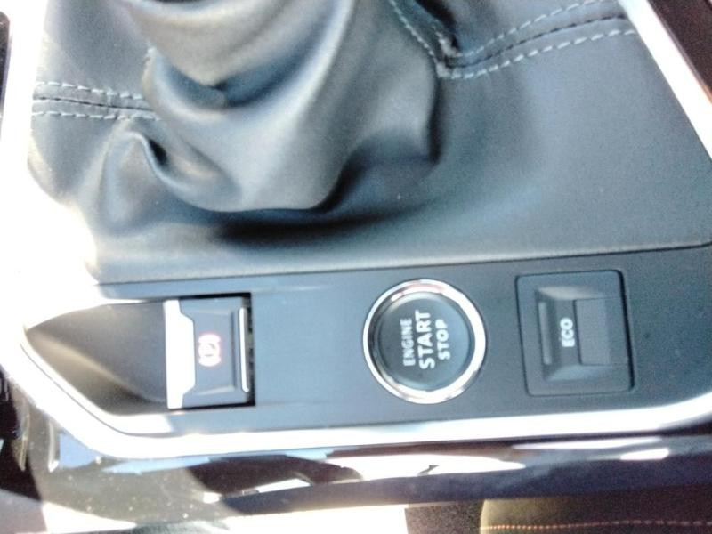 Occasion PEUGEOT 3008 1.5 BlueHDi 130ch S&S Active Pack 2023 Noir Perla Nera (M) 22390 € à Lesménils