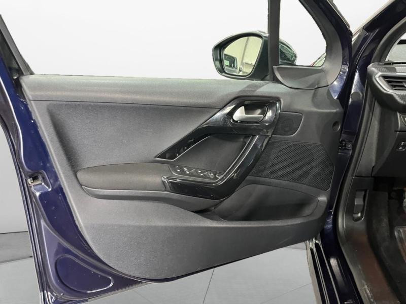 Used PEUGEOT 208 1.6 BlueHDi 100ch Allure 5p 2017 Dark Blue € 10490 in Lesménils