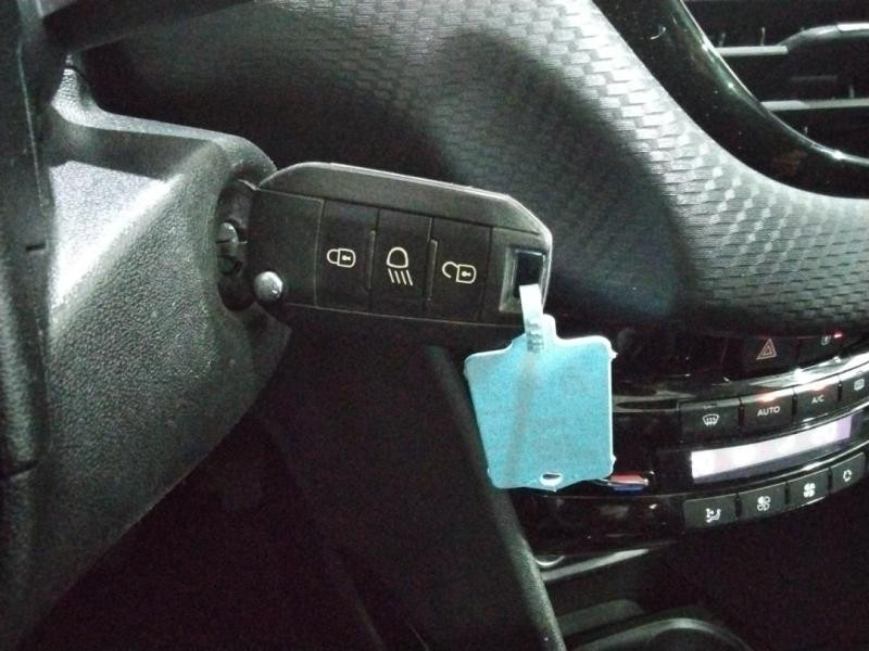 Used PEUGEOT 2008 1.6 BlueHDi 120ch Allure S&S 2015 Blanc € 9990 in Lesménils