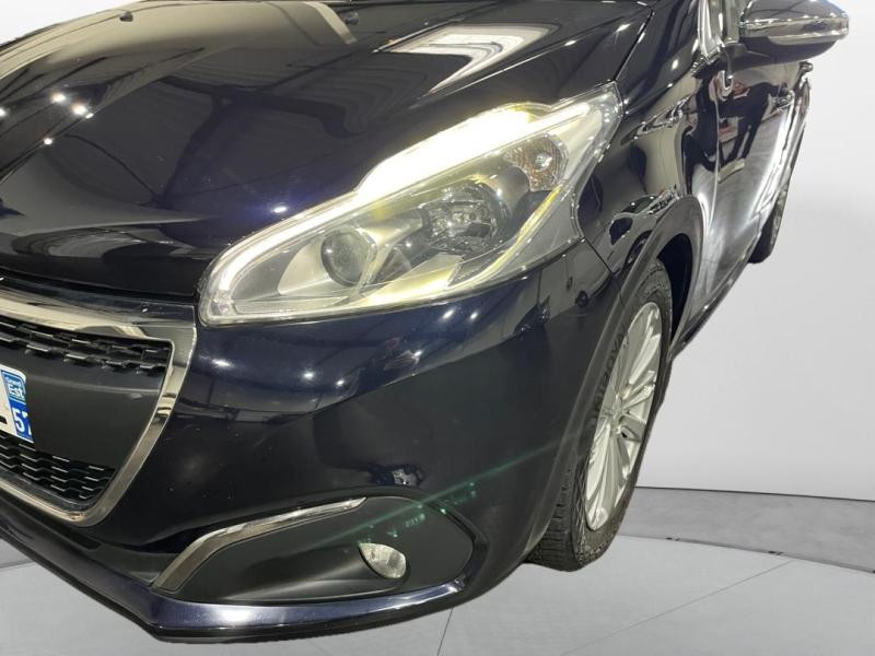 Used PEUGEOT 208 1.6 BlueHDi 100ch Allure 5p 2017 Dark Blue € 10490 in Lesménils
