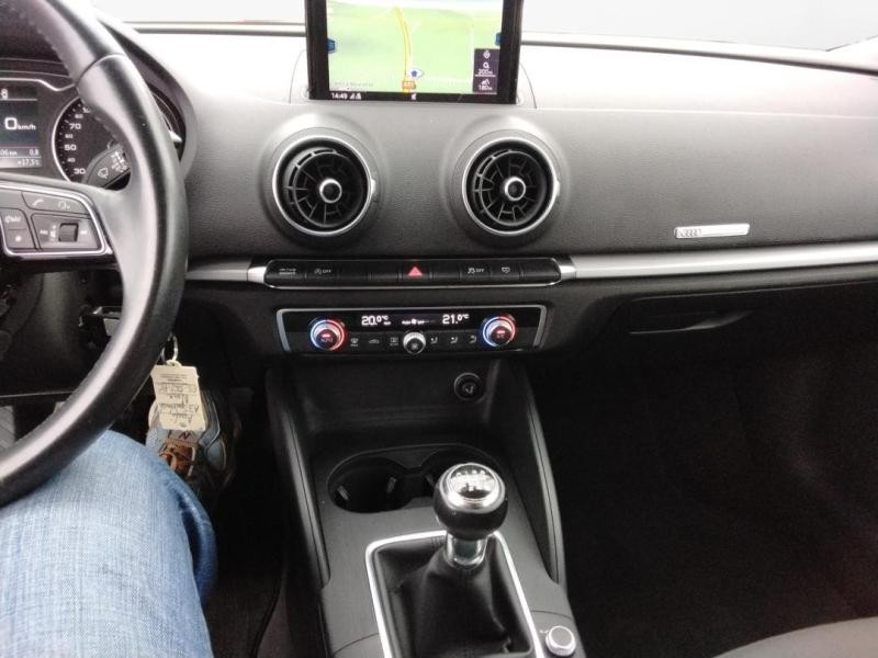 Occasion AUDI A3 Sportback 2.0 TDI 150ch Business line 2017 Noir Mythos 16790 € à Lesménils